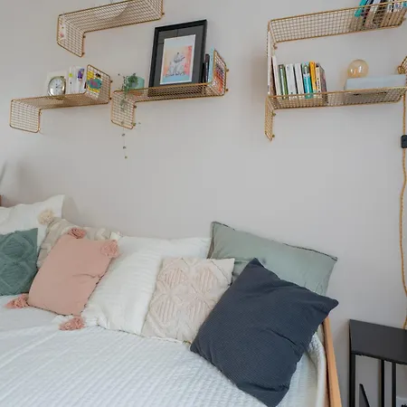 In Canal Saint Martin Apartment *